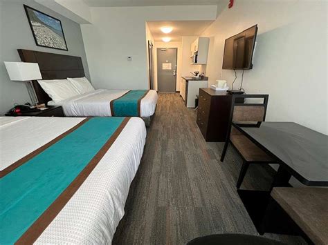 Travelodge by Wyndham Marathon .